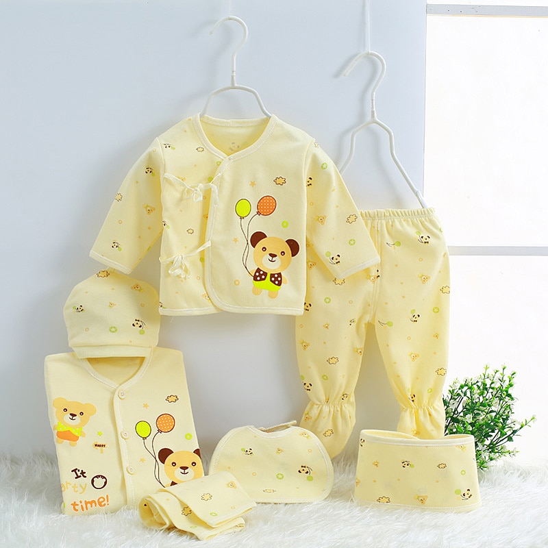 Newborn Baby's Cotton Clothing 7 Pcs Set
