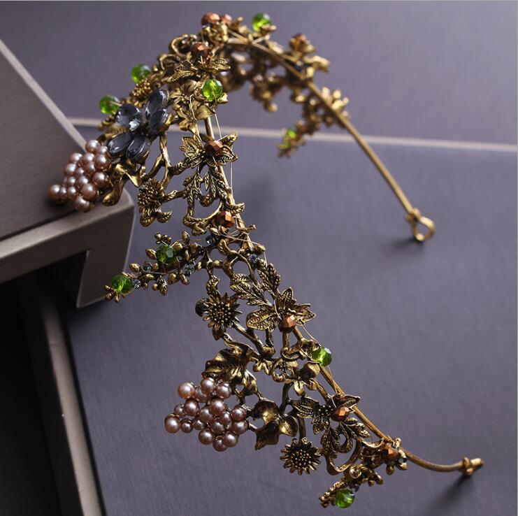 Zinc Hair Tiara in Plant Shaped