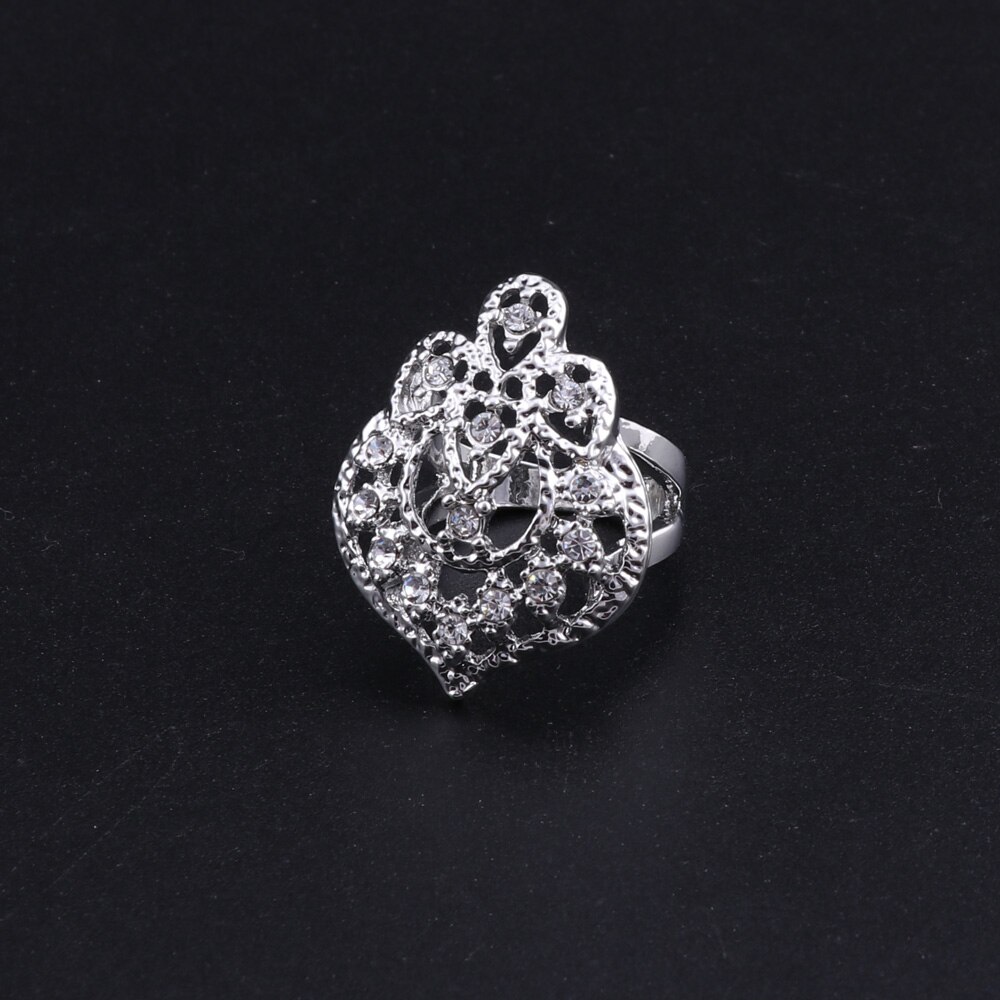 Women's Silver Plated Crystal Ornamented Jewelry Set