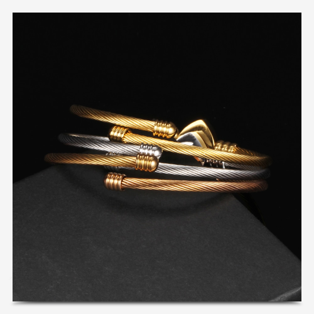 Women's Heart  CharmTwisted Cable Bracelet